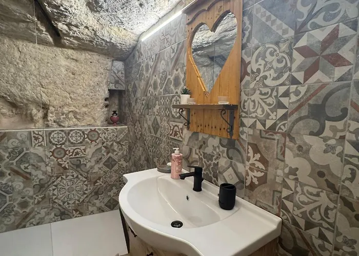 La Grotta Mutycense Modica